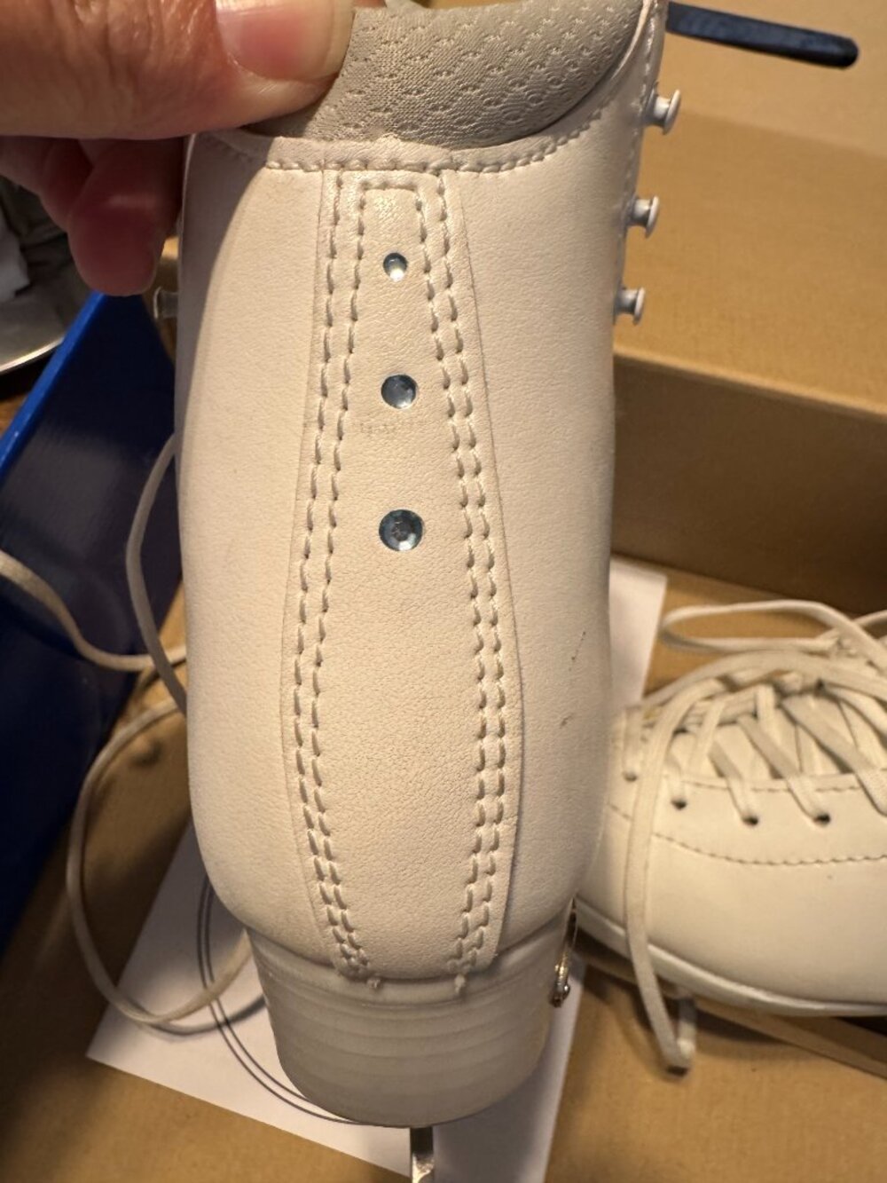 Riedell Topaz Figure Skates - Picture 6 of 11